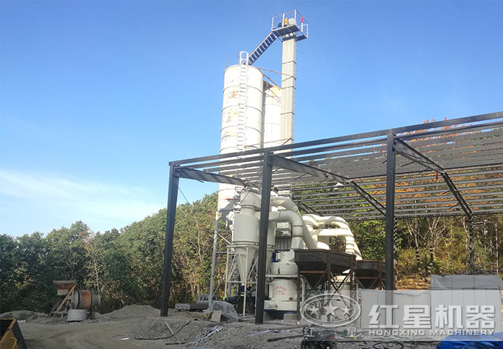 雷蒙機安裝現(xiàn)場 雷蒙機安裝現(xiàn)場